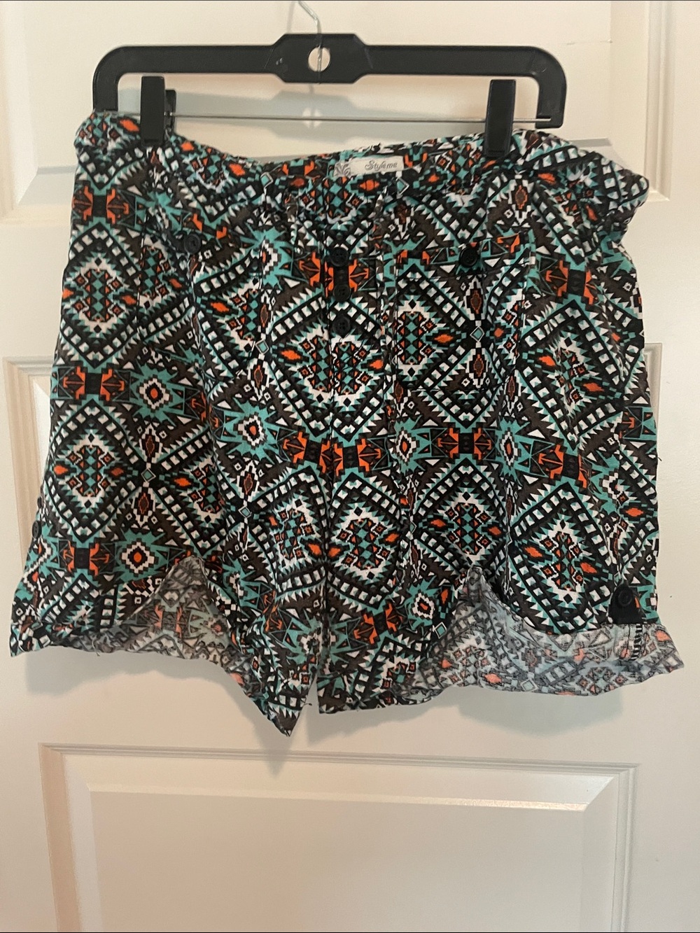 Geometric Print Elastic Waist Shorts in Teal & Orange
